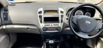 Veículo de Sucata kia cee´d d4fb-ul do ano 2006 alimentado 