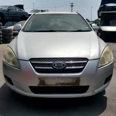 Veículo de Sucata kia cee´d d4fb-ul do ano 2006 alimentado 
