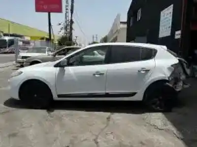 Vehicul casat renault megane iv berlina 5p k9k656 al anului 2013 alimentat 