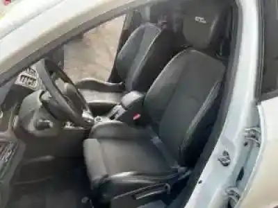 Vehicul casat renault megane iv berlina 5p k9k656 al anului 2013 alimentat 