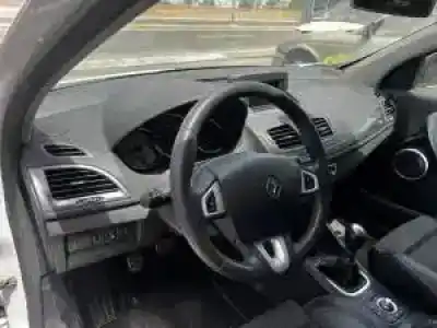 Vehicul casat renault megane iv berlina 5p k9k656 al anului 2013 alimentat 