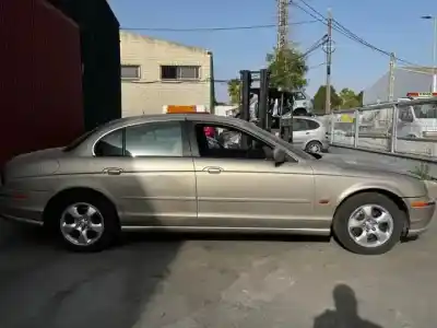 Здавання транспортного засобу jaguar s-type g/fb року 2002 потужний 