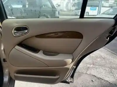 Здавання транспортного засобу jaguar s-type g/fb року 2002 потужний 