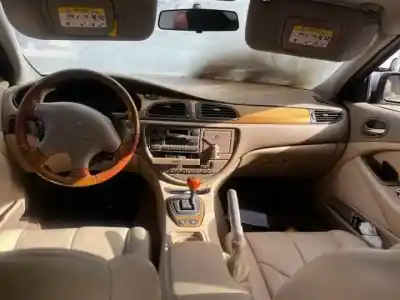 Здавання транспортного засобу jaguar s-type g/fb року 2002 потужний 