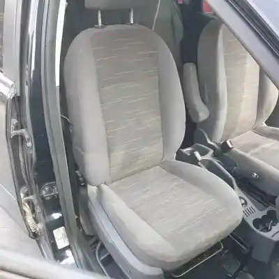 Здавання транспортного засобу ford c-max (cb3) hhda року 2008 потужний 