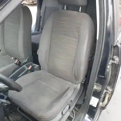 Здавання транспортного засобу ford c-max (cb3) hhda року 2008 потужний 