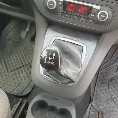 Здавання транспортного засобу ford c-max (cb3) hhda року 2008 потужний 