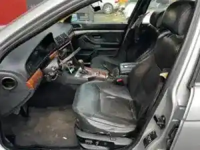 Sloopvoertuig bmw serie 5 touring (e39) 306d1 van het jaar 1998 aangedreven 