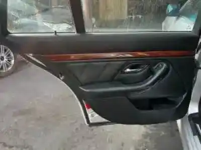 Sloopvoertuig bmw serie 5 touring (e39) 306d1 van het jaar 1998 aangedreven 