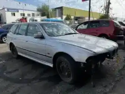 Sloopvoertuig bmw serie 5 touring (e39) 306d1 van het jaar 1998 aangedreven 