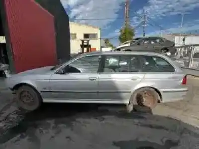 Sloopvoertuig bmw serie 5 touring (e39) 306d1 van het jaar 1998 aangedreven 