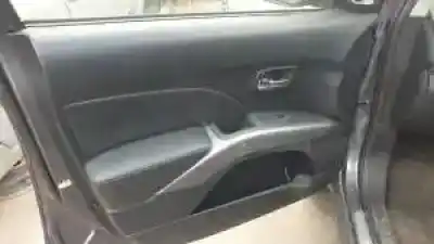 Véhicule à la ferraille mitsubishi outlander (cw0) 4hn de l'année 2007 alimenté 