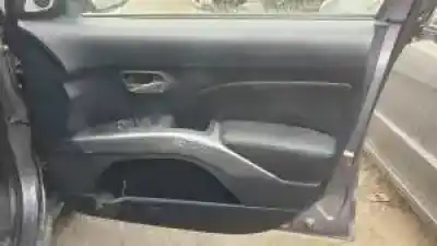 Véhicule à la ferraille mitsubishi outlander (cw0) 4hn de l'année 2007 alimenté 