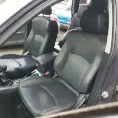 Véhicule à la ferraille mitsubishi outlander (cw0) 4hn de l'année 2007 alimenté 