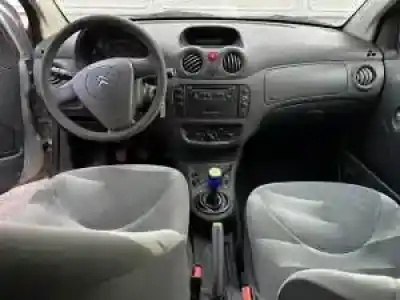 Veículo de Sucata citroen c2 (jm_) 1.6 do ano 2003 alimentado 