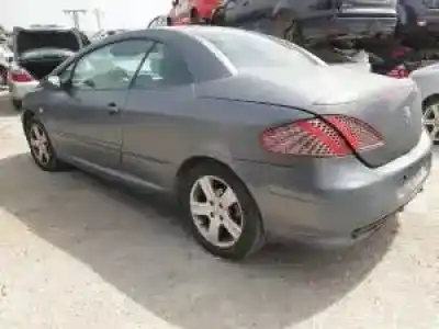 Véhicule à la ferraille peugeot 307 cc (s1) rfn de l'année 2003 alimenté 