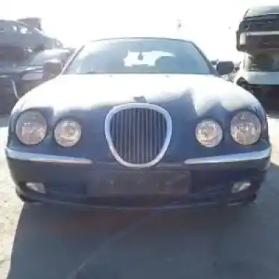 Veicolo di demolizione jaguar s-type (03.1999) g/fc dell'anno 2002 alimentato 
