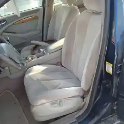 Veicolo di demolizione jaguar s-type (03.1999) g/fc dell'anno 2002 alimentato 