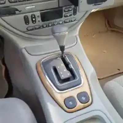 Veicolo di demolizione jaguar s-type (03.1999) g/fc dell'anno 2002 alimentato 