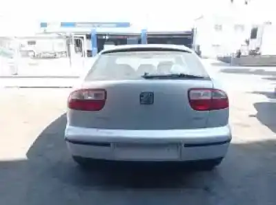 Veicolo di demolizione seat leon (1m1) azd m.b. dell'anno 2000 alimentato 