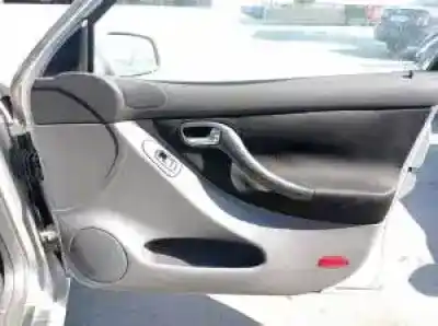 Veicolo di demolizione seat leon (1m1) azd m.b. dell'anno 2000 alimentato 