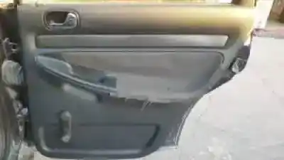 Veículo de Sucata audi a4 berlina (b5) afn do ano 1995 alimentado 