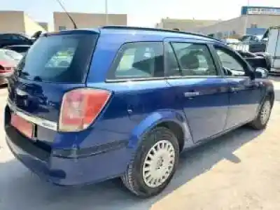 Veículo de Sucata opel astra h caravan z17dtr do ano 2007 alimentado 