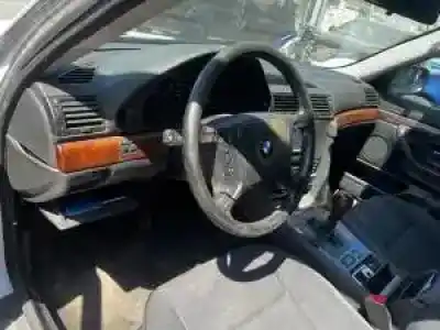 Scrapping Vehicle bmw serie 7 (e38) 358s2 of the year 1994 powered 