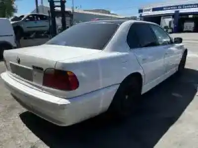 Scrapping Vehicle bmw serie 7 (e38) 358s2 of the year 1994 powered 