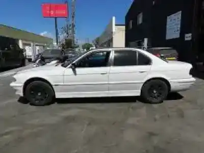 Scrapping Vehicle bmw serie 7 (e38) 358s2 of the year 1994 powered 