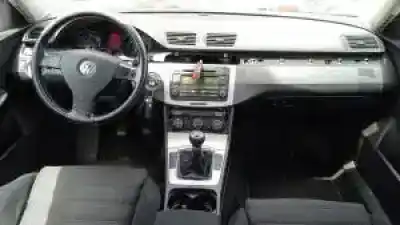 Veicolo di demolizione volkswagen passat berlina (3c2) d-bkp dell'anno 2005 alimentato 