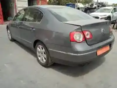 Veicolo di demolizione volkswagen passat berlina (3c2) d-bkp dell'anno 2005 alimentato 