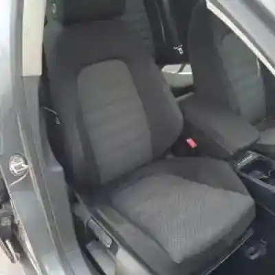 Veicolo di demolizione volkswagen passat berlina (3c2) d-bkp dell'anno 2005 alimentato 