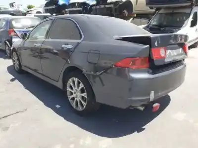 Veicolo di demolizione HONDA ACCORD BERLINA (CL/CN) K24A3 dell'anno 2003 alimentato 