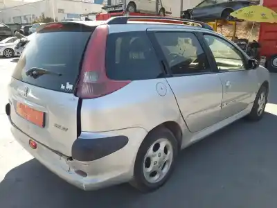 Veicolo di demolizione peugeot 206 sw xs dell'anno 2003 alimentato kfw
