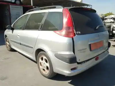 Veicolo di demolizione peugeot 206 sw xs dell'anno 2003 alimentato kfw