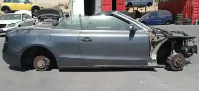 Здавання транспортного засобу audi a5 cabriolet (8f7) cglc року 2011 потужний 