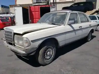 Verschrottungsfahrzeug mercedes-benz clase e (w123) familiar 123920 des jahres 1977 angetrieben 