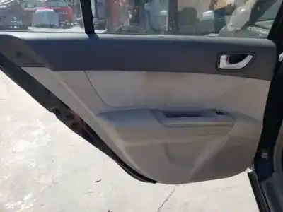 Veicolo di demolizione hyundai sonata (nf) d4ea-v dell'anno 2006 alimentato 