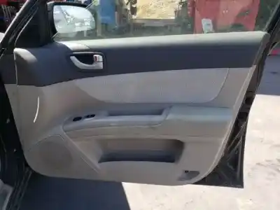 Veicolo di demolizione hyundai sonata (nf) d4ea-v dell'anno 2006 alimentato 