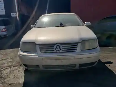 Vehículo de desguace volkswagen bora berlina (1j2) highline del año 1999 con motor ahf