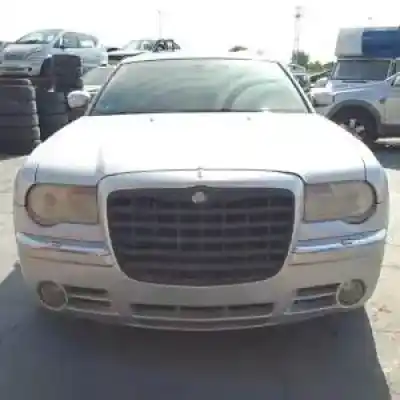 Scrapping Vehicle chrysler 300 c touring m664 of the year 2005 powered 