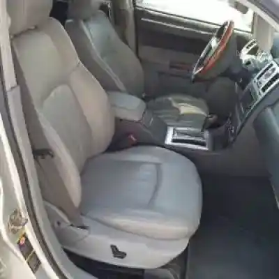 Scrapping Vehicle chrysler 300 c touring m664 of the year 2005 powered 