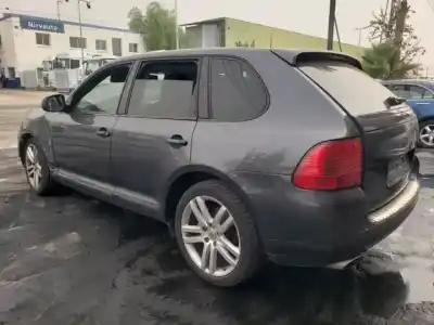 Здавання транспортного засобу porsche cayenne (typ 9pa) m4800 року 2002 потужний 