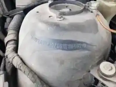 Véhicule à la ferraille bmw serie 5 touring (e39) d/256t1 de l'année 1997 alimenté 