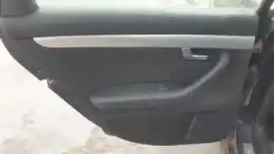 Veículo de Sucata audi a4 berlina (8e) bre do ano 2004 alimentado 