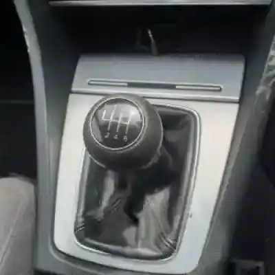 Veículo de Sucata audi a4 berlina (8e) bre do ano 2004 alimentado 