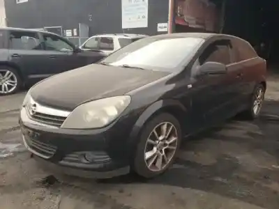 Здавання транспортного засобу opel astra gtc z19dt року 2004 потужний 