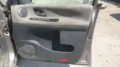 Véhicule à la ferraille renault espace iv (jk0) g9t743 de l'année 2002 alimenté 