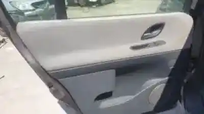 Véhicule à la ferraille renault espace iv (jk0) g9t743 de l'année 2002 alimenté 